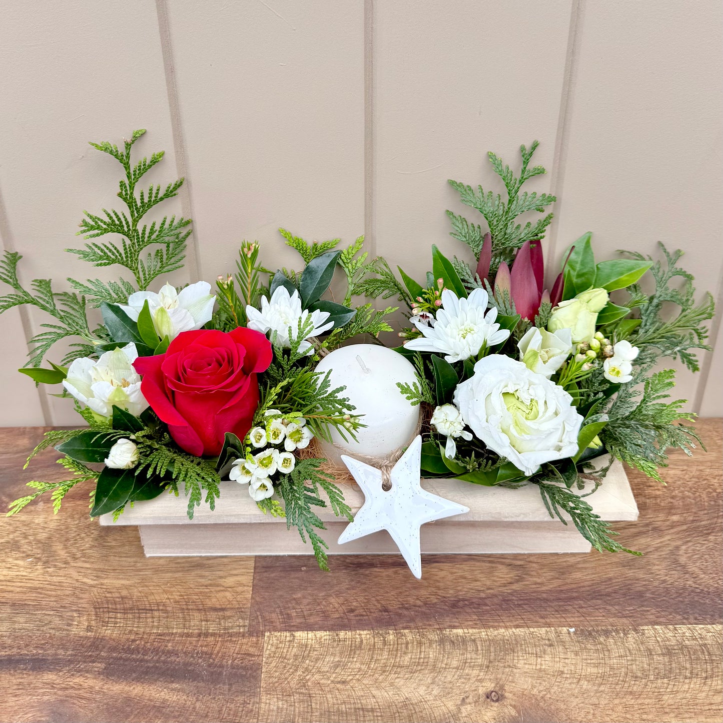 Christmas Candle Arrangement