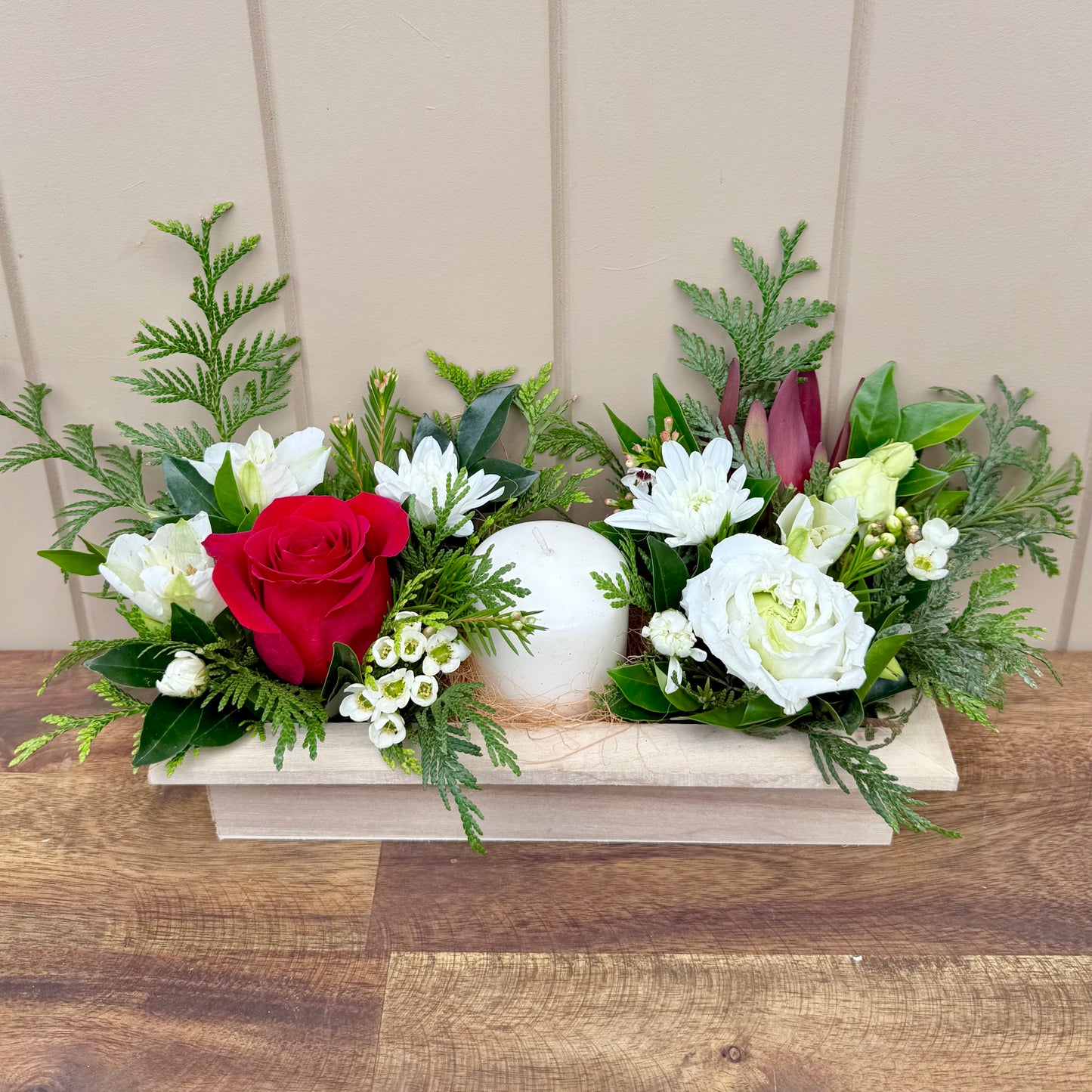 Christmas Candle Arrangement